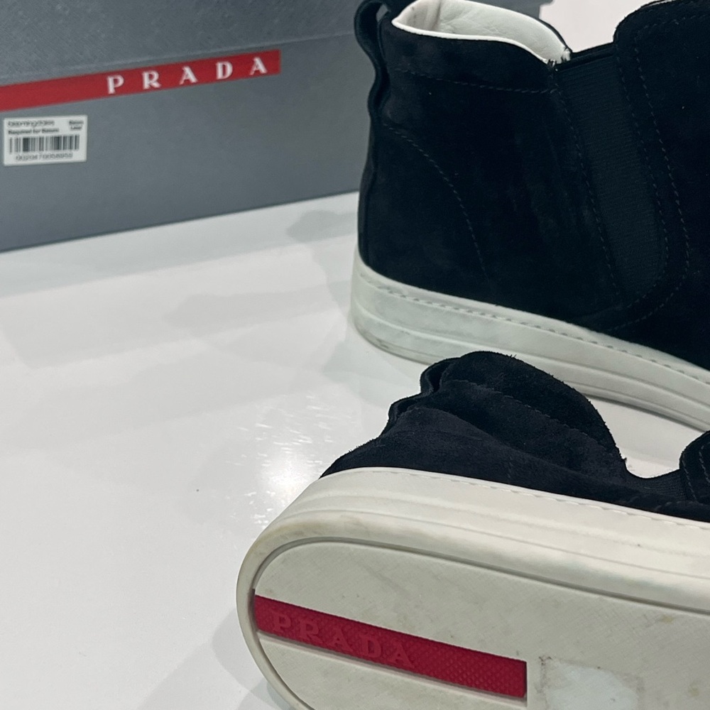 Suede Prada booties. Gently worn a few times. 361/2 eu - Picture 3 of 9